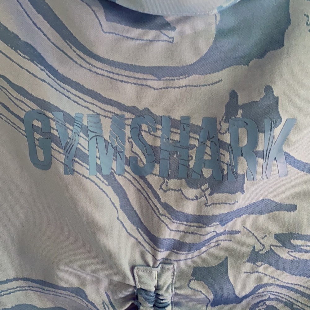 Small Gymshark Cropped Longsleeve
